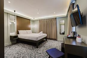 The Lancaster Hotel