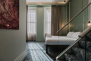 The Lancaster Hotel