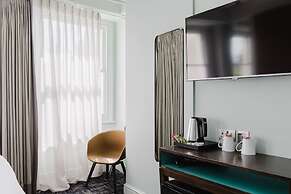 The Lancaster Hotel