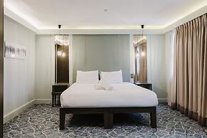 The Lancaster Hotel