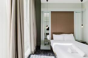 The Lancaster Hotel