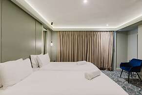 The Lancaster Hotel