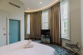 The Lancaster Hotel
