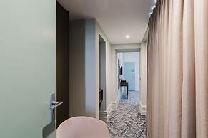 The Lancaster Hotel