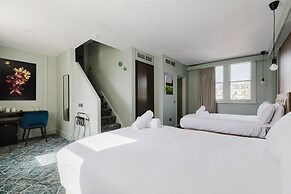 The Lancaster Hotel