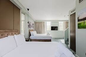 The Lancaster Hotel