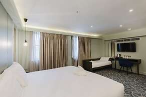 The Lancaster Hotel