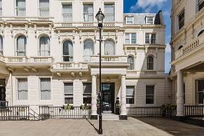 The Lancaster Hotel