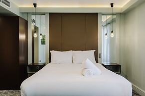 The Lancaster Hotel