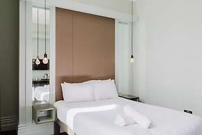 The Lancaster Hotel