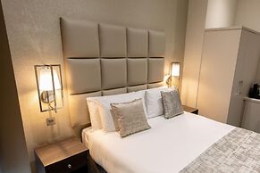 The Crescent Hyde Park