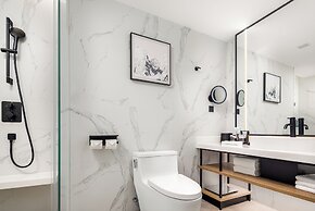 Sheraton Chengdu Lido Hotel