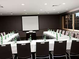 The Sebel Quay West Suites Sydney