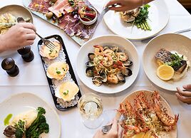 The Sebel Quay West Suites Sydney