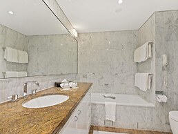 The Sebel Quay West Suites Sydney