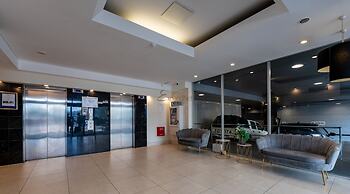 Abbey on Roma Hotel & Apartments