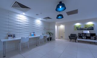 Abbey on Roma Hotel & Apartments