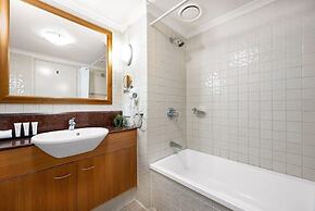 Cosmo Apartment Hotel