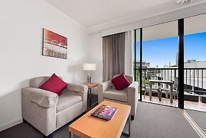 Cosmo Apartment Hotel