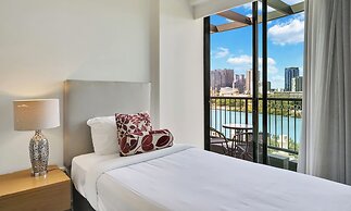 Cosmo Apartment Hotel