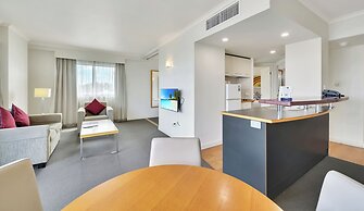 Cosmo Apartment Hotel