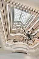 Cosmo Apartment Hotel