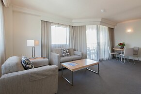 Cosmo Apartment Hotel