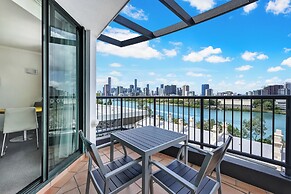 Cosmo Apartment Hotel