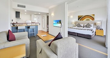 Cosmo Apartment Hotel