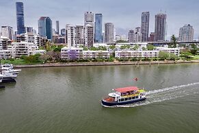 Cosmo Apartment Hotel