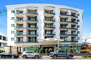 Cosmo Apartment Hotel