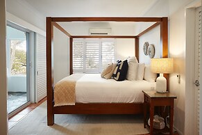 The Reef House Adults Retreat