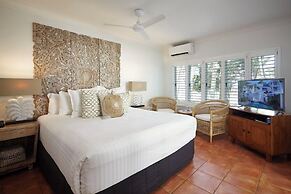 The Reef House Adults Retreat