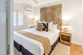 The Reef House Adults Retreat