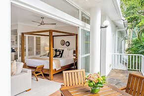 The Reef House Adults Retreat