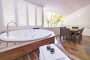 The Reef House Adults Retreat