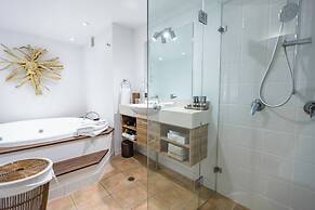 The Reef House Adults Retreat