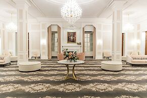 The Lord Nelson Hotel & Suites