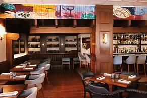 The Lord Nelson Hotel & Suites