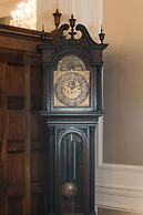 The Lord Nelson Hotel & Suites