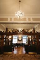 The Lord Nelson Hotel & Suites