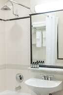 The Lord Nelson Hotel & Suites