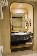 Sheraton Khalidiya Hotel