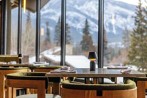 Banff Park Lodge