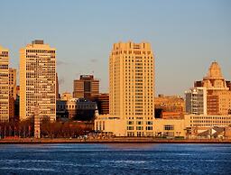 Hilton Philadelphia at Penn's Landing
