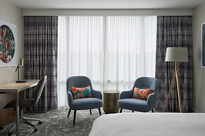 Renaissance Meadowlands Hotel