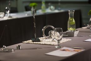 Renaissance Meadowlands Hotel