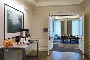 Renaissance Meadowlands Hotel