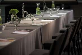 Renaissance Meadowlands Hotel