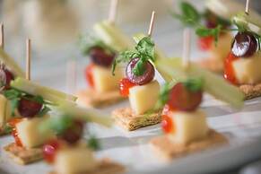 Renaissance Meadowlands Hotel